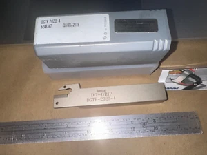 Indexable Grooving-Cutoff Toolholder DGTR 2020-4 - Picture 1 of 1