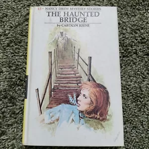 Nancy Drew 15 The Haunted Bridge Carolyn Keene (1937/1972) Hardcover Book Matte - Imagen 1 de 19