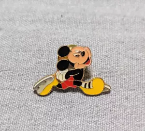 Spilla da bavero olimpica pattinaggio figura ghiaccio Disney vintage pulsante *RARO* - Foto 1 di 5