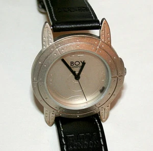Seltene Herren Junge London Bullauge Earth View N & S Amerika Uhr Neu aus altem Lagerbestand 1990er Jahre - Bild 1 von 3