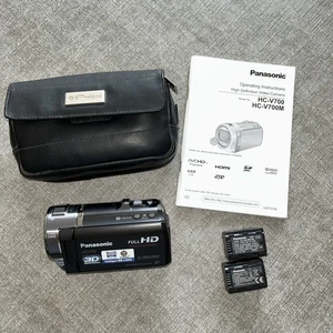 Panasonic HC-V700 High-Definition Video Camera Full HD - Picture 1 of 4