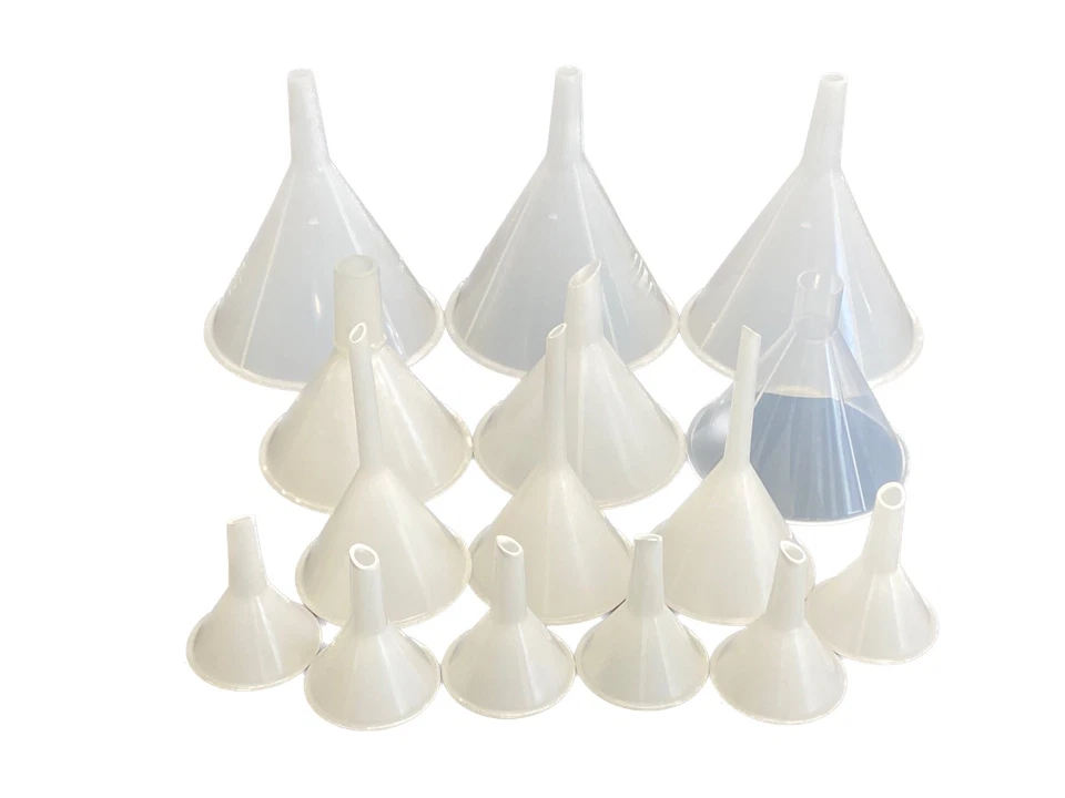 Funis analíticos e em pó padrão de polipropileno de laboratório usados (15)  - Imagem 1 de 4