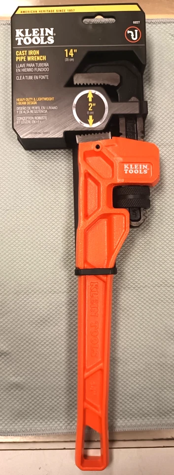 Klein Tools 68227 可调铸铁管扳手,14 英寸 — 第 1/1 张图片