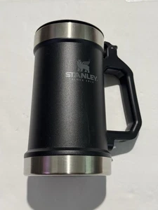 Stanley (1913) 24 fl oz Adventure Big Grip Beer Stein Bottle Opener - Picture 1 of 8
