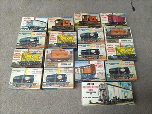 Airfix Wagons - Picture 1 of 2