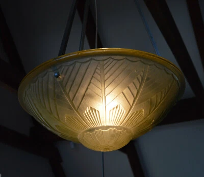 HERMOSO COLGANTE FRANCÉS ART DECO AÑOS 30 LUZ de vidrio verde claro   Foto 1 de 4