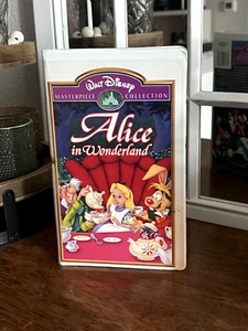 Walt Disney's Alice in Wonderland VHS Clamshell The Original Animated Classic - Picture 1 of 2