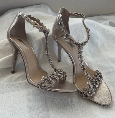 I.N.C. Intl. Tacones de aguja Concepts Rosiee correa en T champán adornados 10M Foto 1 de 4