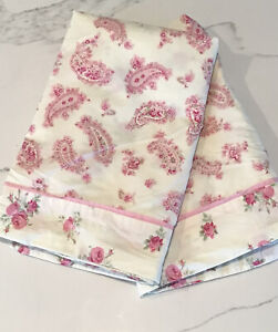 Set Of 2 Simply Shabby Paisley Rose Floral Standard Pillow Shams