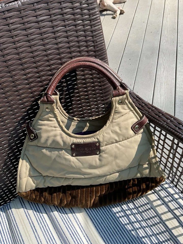 Bolso acolchado Kate Spade vintage con fondo de pana tostado/marrón Foto 1 de 4