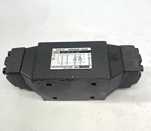 NACHI OCP-G03-W1-J50 MODULAR VALVE - Picture 1 of 4