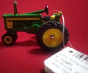1/64 Ertl Tomy John Deere Die Cast Tractor New with Tag - Picture 1 of 3