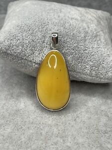 BALTIC AMBER Jewellery. Yellow Amber.Egg Yolk Amber PENDANT with Sterling Silver