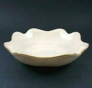 Lenox China Crema Repujado Cuenco Cuadrado Borde Oro 24K - Imagen 1 de 4