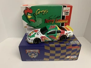 Terry Labonte #5 Kellogg's Corny 1998 Monte Carlo 1/24 CW Bank RCCA - Picture 1 of 10