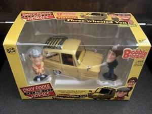 ONLY FOOLS and HORSES Del & Rodney Box Set RELIANT REGAL TROTTER VAN - Picture 1 of 1
