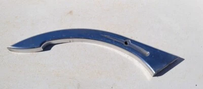 Puntal de guardabarros pulido American Ironhorse para picadoras personalizadas billet trasero derecho Foto 1 de 4