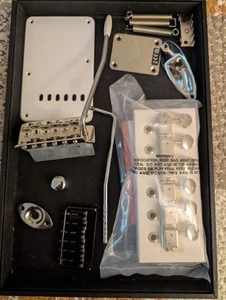 Fender Stratocaster Electric Guitar Parts Lot Plus Bonus Items New No Reserve - Imagen 1 de 5