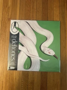 DEFTONES Private Music Deluxe Gatefold Iridescent Gold Vinyl Numbered 🆕 ✅ - Bild 1 von 2