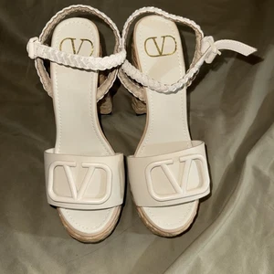Sandali con tacco espadrillas Valentino Gravavani logo V EU37 - Foto 1 di 5
