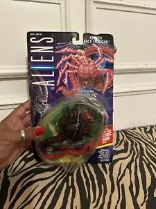 Kenner Aliens Queen Face Hugger New 1992 (Damaged Box) - Picture 1 of 5