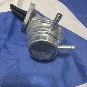 NOS Mercedes Benz W108 W109 W111 W112 W114 W115 Fuel Pump Pierburg 0020918201 - Bild 1 von 5