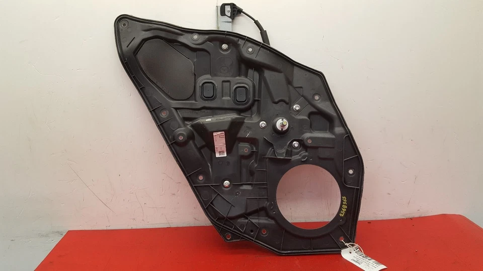 REGULADOR VENTANA MAZDA 2 DE MANUAL LADO PASAJERO TRASERO IZQUIERDO LADO CERCANO 2013 Foto 1 de 4