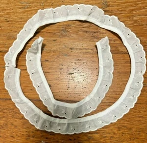 White Gathered Embroidered 2 pc Eyelet Trim 1" Wide 1 yard total. NEW (D35B42) - Picture 1 of 4