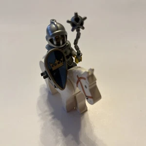LEGO Fantasy Era Castle Crown Knight CAS419 Horse Saddle Shield Mace 2009 Trolls - Picture 1 of 12
