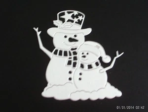 10 TATTERED LACE 'SNOWMAN HUGS' DIE CUTS IN WHITE PEARLESCENT CARD - Picture 1 of 3