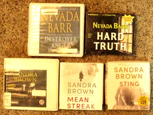 5 AUDIO BOOK MYSTERY THRILLER CD NEVADA BAR SANDRA BROWN STING MEAN STANDOFF - Imagen 1 de 1