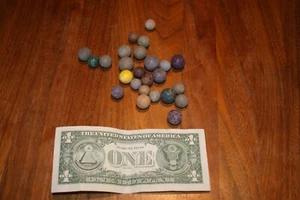 Lot of 25 Vintage Clay Marbles #1 - Picture 1 of 5