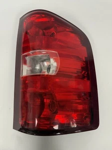 2007-2013 GMC Sierra Right Passenger Side Tail Light OEM 25958483 Ships FREE - Picture 1 of 5