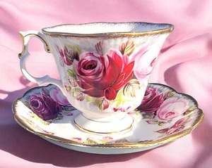 Royal Albert Summer Bounty Serie Rubin Teetasse & Untertasse Bone China England Rosen - Bild 1 von 12