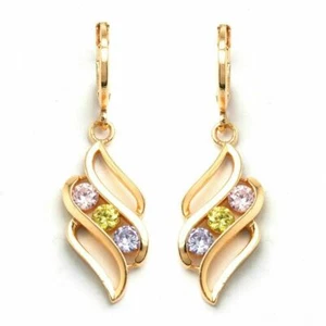 Pretty Rosa Enchapados en Oro Rosa 3 Redondos Multicolor Circonio Conjunto de Remolinos Colgantes Pendientes - Imagen 1 de 10