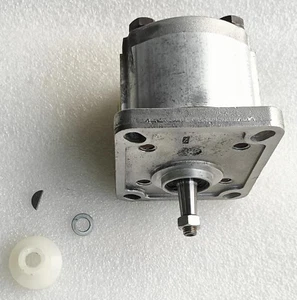 Casappa  Hydraulic Gear Pump PLP10.2D0-81 00372854 07/11 21254F  52 - Picture 1 of 8