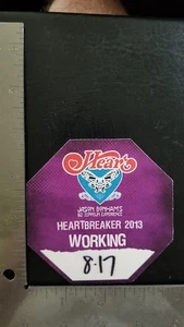 HEART - ORIGINAL 2013 ST. LOUIS CONCERT TOUR CLOTH BACKSTAGE PASS - Picture 1 of 1