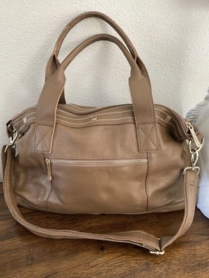 Bolso de mano Cuore & Pelle Amelia de cuero tostado *USADO EN EXCELENTE ESTADO* Foto 1 de 4