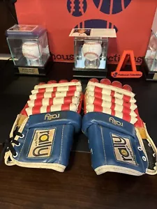 ORIGINAL 1970s BOBBY ORR RED WHITE BLUE RALLY HOCKEY GLOVES  #2 23 2347 Rare - Picture 1 of 5