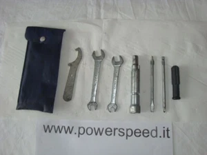 KIT ATTREZZI HONDA FORESIGHT 250 1998 ANCHE ALTRI RICAMBI SCOOTER - Foto 1 di 1