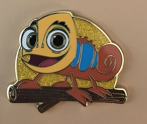 NEW Disney Pascal Tangled Yellow Lizard Event LE 1250 Pin - Picture 1 of 1