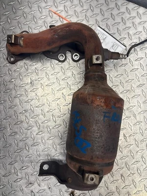 Colector de escape TOYOTA HIGHLANDER 08 09 10 Foto 1 de 4