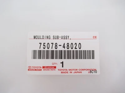Moldura lateral inferior izquierda conductor Toyota 75078-48020 original OEM Toyota 75078-48020 2021-2024 Venza Foto 1 de 4