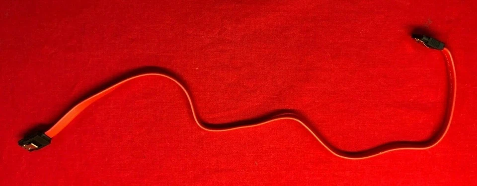 ZOTAC MEK  GU2080C701B-U-W2B RED SATA CABLE GU2080C701B-U-W2B RED SATA CABLE - Image 1 of 1