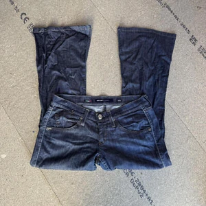 Jeans svasati Y2K vintage stile Miss Sixty Wilkie bootcut vita bassa denim scuro - Foto 1 di 10