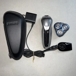 Handle & Case Only- Philips Norelco 6000 Mens Electric Wet Dry Shaver S6540 READ - Picture 1 of 8