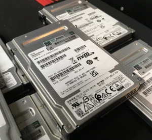 *LOT OF 6* HP 800GB 2.5" U.3 SSD NVMe PCIe GEN 4 KCM6XVUL800G SDFHQ86CAB02T - Picture 1 of 4