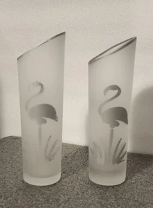 Vintage Las Vegas Flamingo Casino Milchglas Flamingo Vasen 2 Stück - Bild 1 von 24