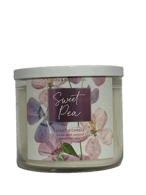 Vela de 3 mechas Bath and Body Works Sweet Pea 14,5 oz Foto 1 de 3