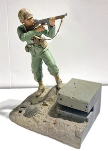 Modellino SGT Stryker USMC Dusty Trail Toys serie 2 WWII Marine senza confezione - Foto 1 di 2